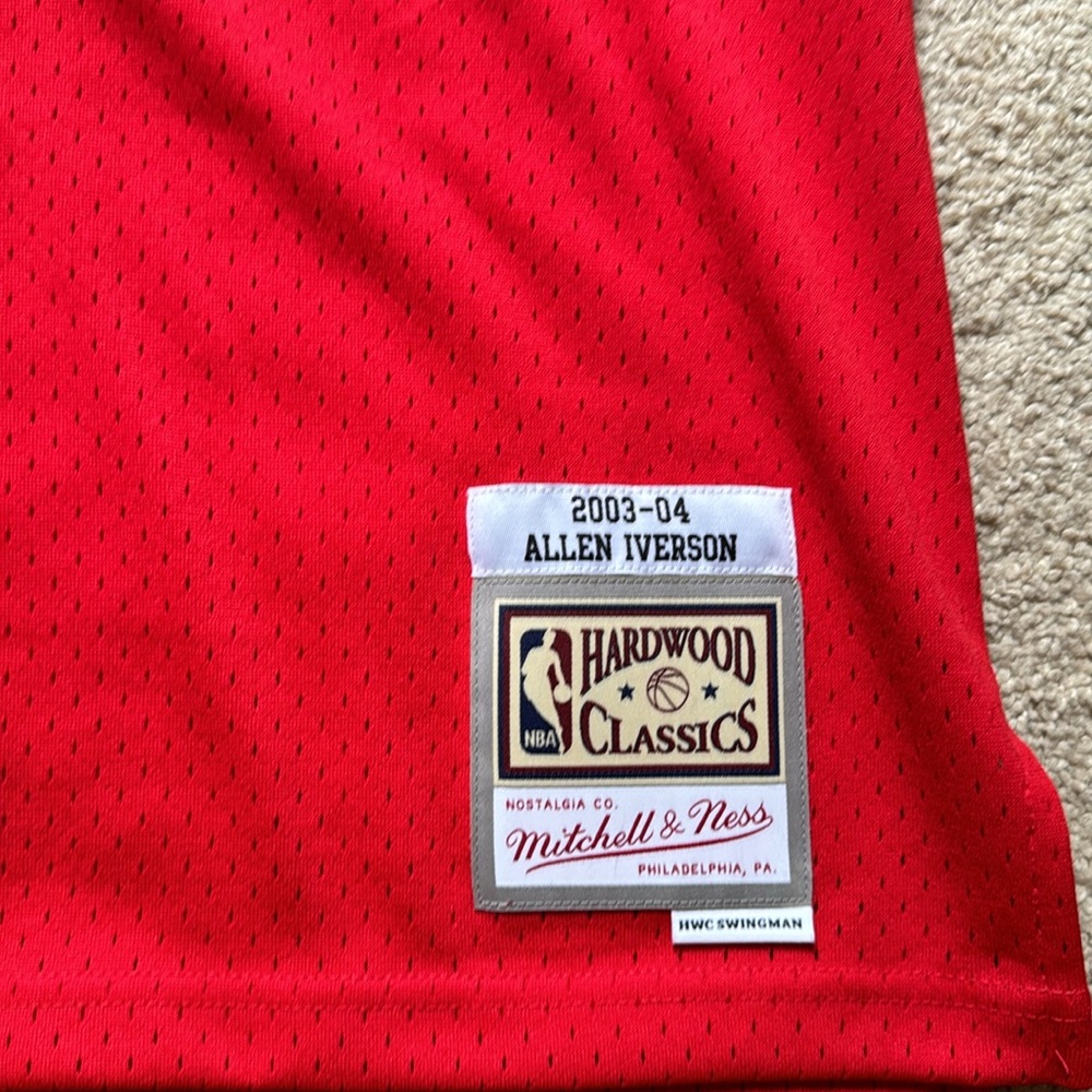 Allen Iverson Mitchell & Ness 76ers Jersey - Picture 2 of 3